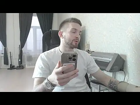 Marselle Laker online show from 11.28.25