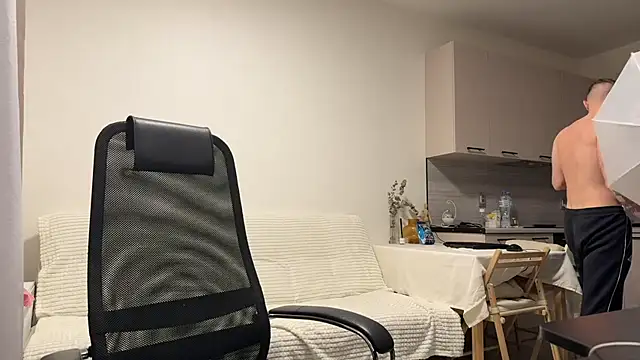 Marselle Laker online show from 12.14.25