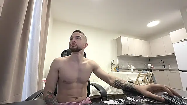 Marselle Laker online show from 12.17.25