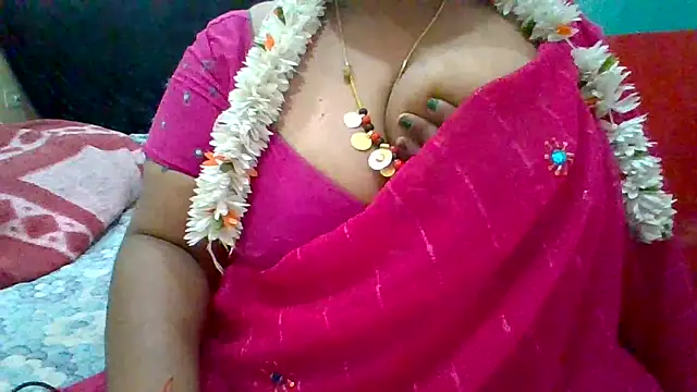 Snapshot of archanatelugu9 chatting on 02.06.25 archanatelugu9 online show from 02.06.25