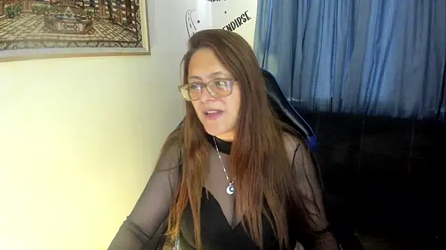 Snapshot of Ivette_Shaira chatting on 06.20.26 Ivette Shaira online show from 06.20.26