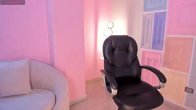 Snapshot of MileyCruz_ chatting on 03.06.26 MileyCruz online show from 03.06.26