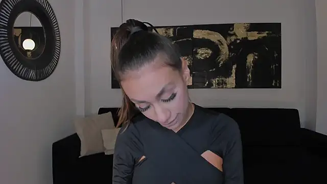 Snapshot of DannaCruz chatting on 02.21.25 DannaCruz online show from 02.21.25