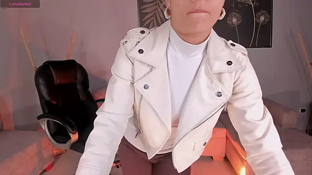 BiancaPierce online show from 09.29.25