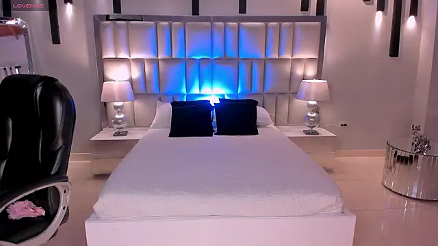 BiancaPierce online show from 02.24.26