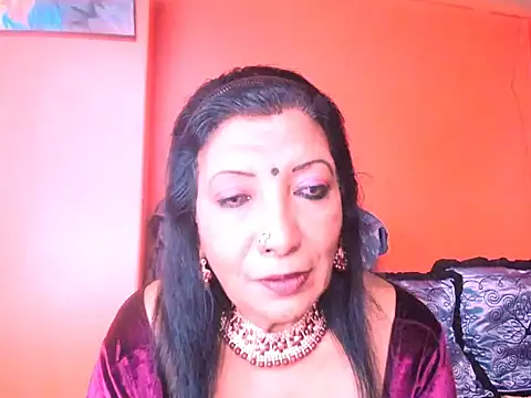 Snapshot of indiansarika65 chatting on 09.12.25 indiansarika65 online show from 09.12.25