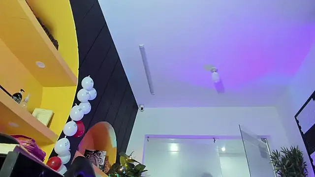 Snapshot of LucianaCarter chatting on 01.30.25 LucianaCarter online show from 01.30.25