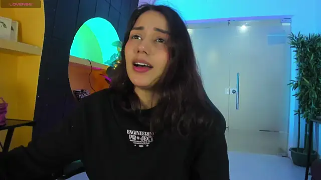 Snapshot of LucianaCarter chatting on 03.11.25 LucianaCarter online show from 03.11.25