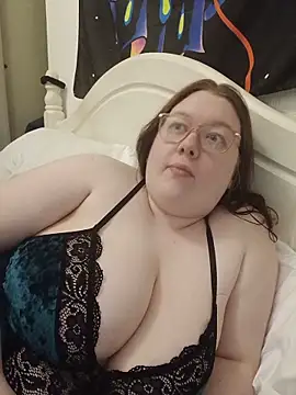 Sexycurvyemilyy online show from 06.06.26