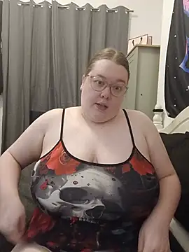 Sexycurvyemilyy online show from 06.20.26