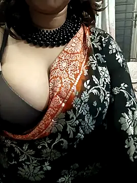 Sexybomb33 online show from 02.27.25