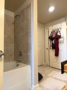 Natur4lBeautyb33 online show from 12.16.25