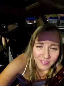 Snapshot of SkyelarSommer chatting on 02.13.25 SkyelarSommer online show from 02.13.25