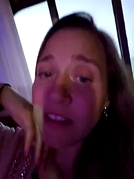 Snapshot of SkyelarSommer chatting on 03.07.25 SkyelarSommer online show from 03.07.25