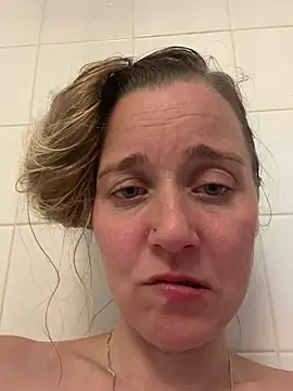 Snapshot of SkyelarSommer chatting on 03.16.25 SkyelarSommer online show from 03.16.25