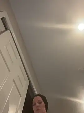 Snapshot of DominiqueX0 chatting on 09.10.25 DominiqueX0 online show from 09.10.25