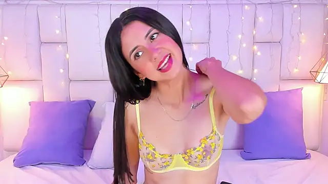 Snapshot of SarahSophia_ chatting on 03.21.25 SarahSophia online show from 03.21.25