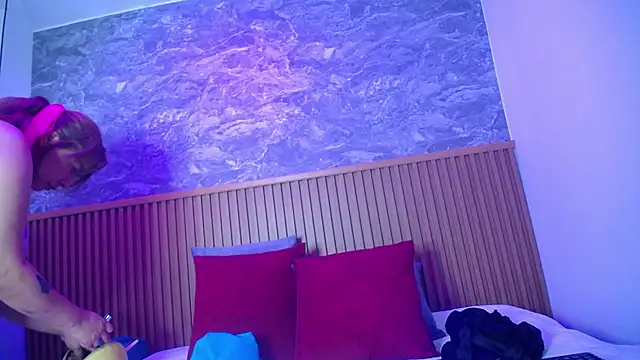 victoria  milf  online show from 09.12.25