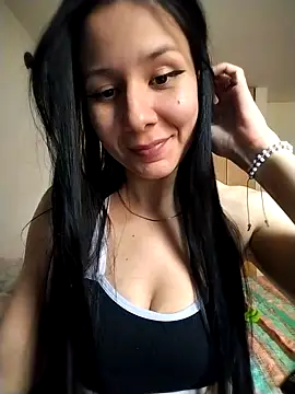 Snapshot of LissaThompsom chatting on 09.23.25 LissaThompsom online show from 09.23.25