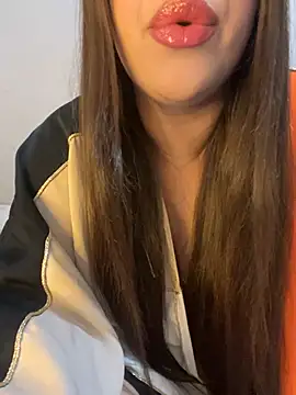 Mayacrayzi online show from 02.07.25