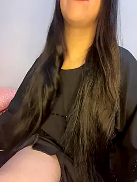 Snapshot of Mayacrayzi chatting on 11.23.25 Mayacrayzi online show from 11.23.25