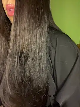 Snapshot of Mayacrayzi chatting on 02.01.26 Mayacrayzi online show from 02.01.26