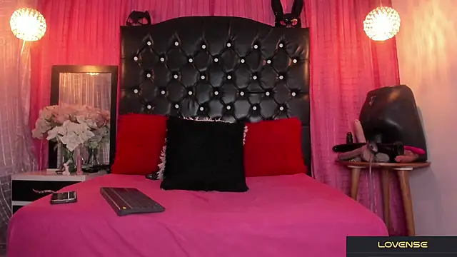 Snapshot of afrika_queen chatting on 12.03.25 afrika queen online show from 12.03.25