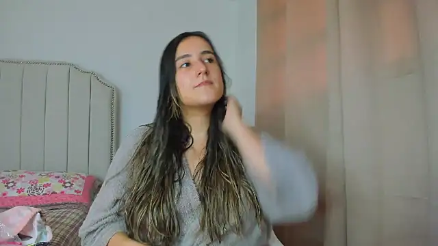 Snapshot of Hanna86 chatting on 12.03.25 Hanna86 online show from 12.03.25