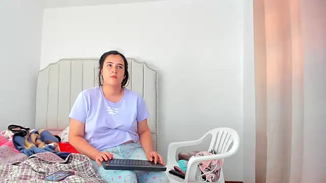 Snapshot of Hanna86 chatting on 01.15.26 Hanna86 online show from 01.15.26