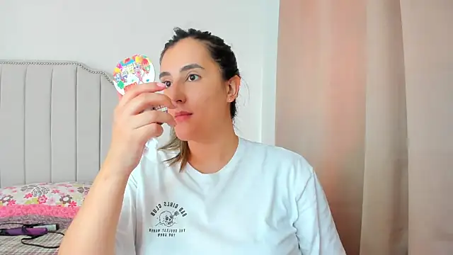 Snapshot of Hanna86 chatting on 01.19.26 Hanna86 online show from 01.19.26