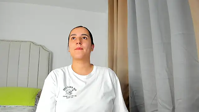 Snapshot of Hanna86 chatting on 03.14.26 Hanna86 online show from 03.14.26