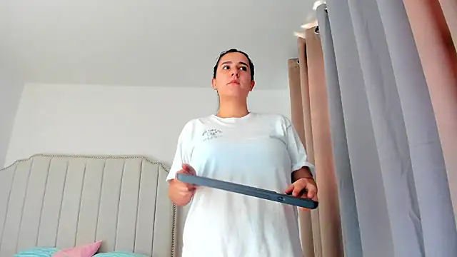 Snapshot of Hanna86 chatting on 03.15.26 Hanna86 online show from 03.15.26