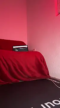 Snapshot of KissMissAngela chatting on 11.28.25 KissMissAngela online show from 11.28.25