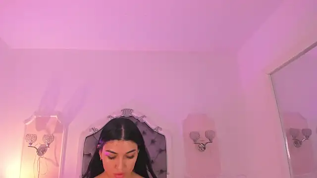 Snapshot of _brenda_becker chatting on 10.03.25 brenda becker online show from 10.03.25