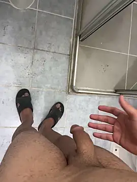 Snapshot of Aden_P2 chatting on 02.27.26 Aden P2 online show from 02.27.26