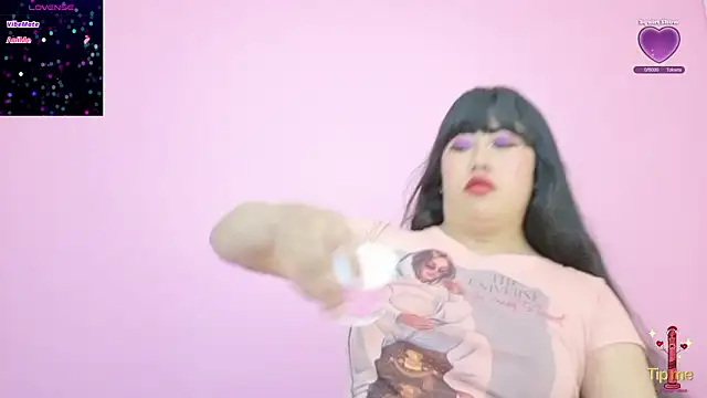 Snapshot of altheamoore chatting on 02.04.26 altheamoore online show from 02.04.26