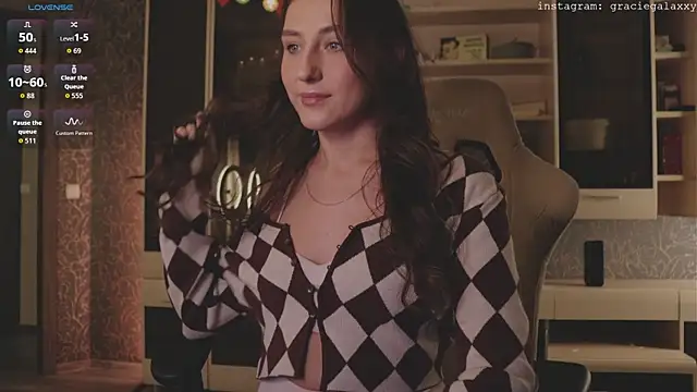 Chill out with Salvia online show from 12.19.25