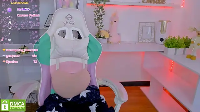 Snapshot of Katia_Kim chatting on 02.04.25 Katia Kim online show from 02.04.25