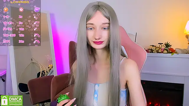 Snapshot of Katia_Kim chatting on 02.06.25 Katia Kim online show from 02.06.25