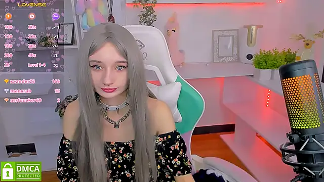 Snapshot of Katia_Kim chatting on 02.11.25 Katia Kim online show from 02.11.25