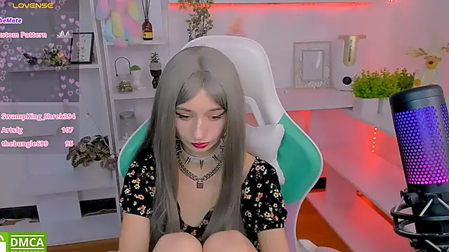 Snapshot of Katia_Kim chatting on 02.11.25 Katia Kim online show from 02.11.25