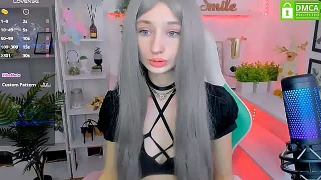 Snapshot of Katia_Kim chatting on 02.21.25 Katia Kim online show from 02.21.25