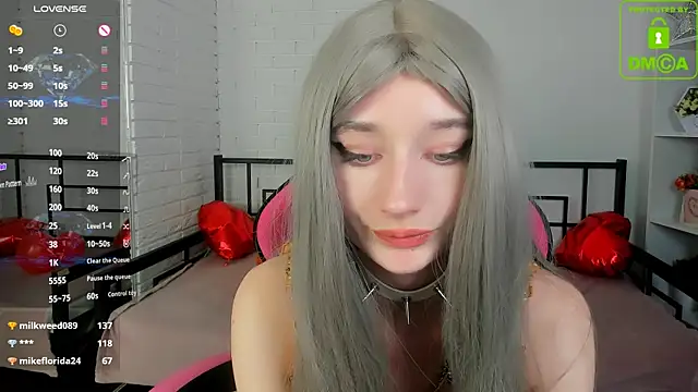 Snapshot of Katia_Kim chatting on 02.24.25 Katia Kim online show from 02.24.25