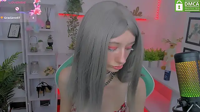 Snapshot of Katia_Kim chatting on 03.05.25 Katia Kim online show from 03.05.25