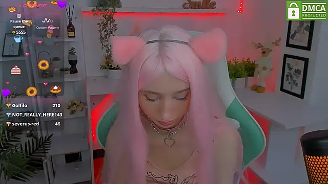 Snapshot of Katia_Kim chatting on 03.18.25 Katia Kim online show from 03.18.25