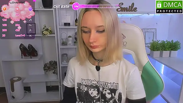 Snapshot of Katia_Kim chatting on 09.11.25 Katia Kim online show from 09.11.25