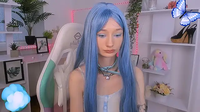 Snapshot of Katia_Kim chatting on 11.01.25 Katia Kim online show from 11.01.25