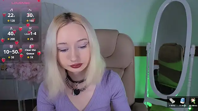 Snapshot of Katia_Kim chatting on 11.09.25 Katia Kim online show from 11.09.25