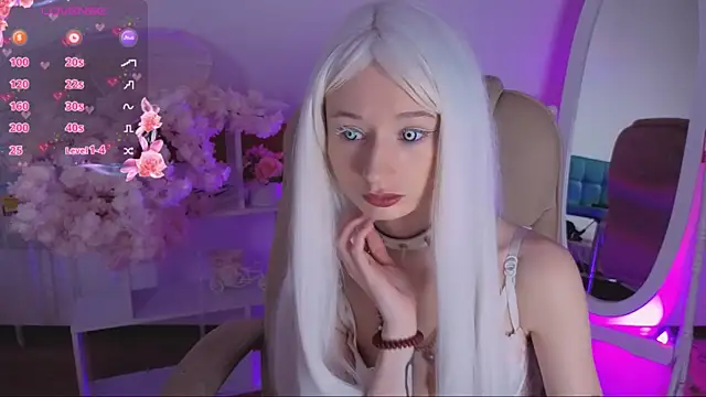 Snapshot of Katia_Kim chatting on 11.19.25 Katia Kim online show from 11.19.25