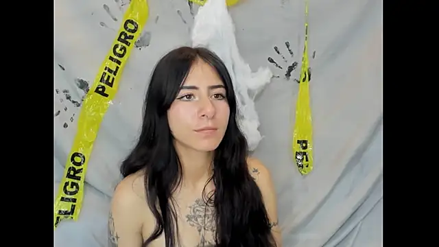 Mhelanny2 online show from 10.31.25